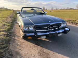 Image 4/8 de Mercedes-Benz 380 SL (1983)