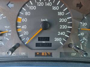 Bild 26/38 von Mercedes-Benz SL 500 (1998)