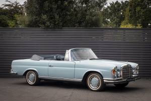 Image 2/39 of Mercedes-Benz 280 SE 3,5 (1971)