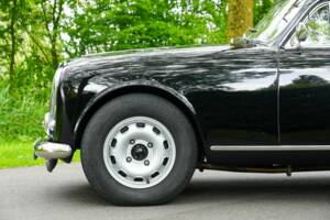 Image 11/33 de Lancia Aurelia B20 GT 2500 (1957)