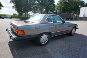 Image 9/36 of Mercedes-Benz 560 SL (1986)