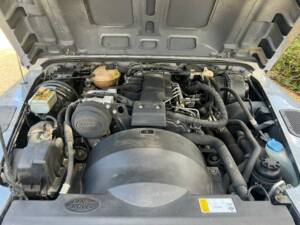 Image 44/50 of Land Rover Defender 90 (2011)