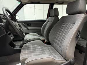 Bild 10/26 von Volkswagen Golf II 1.6 (1990)