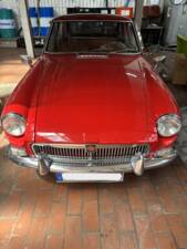 Image 6/28 of MG MGB GT (1966)