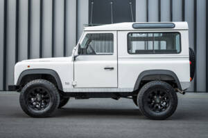 Immagine 2/97 di Land Rover Defender 90 (1995)