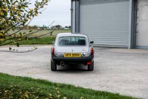 Image 7/26 of MG MGB GT V8 SEC (1981)