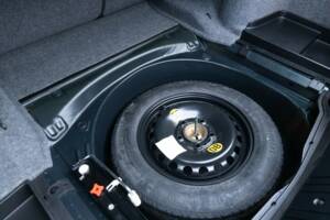 Image 48/50 of BMW 323Ci (2001)