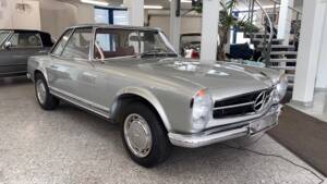 Image 3/24 of Mercedes-Benz 280 SL (1968)