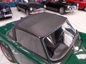 Image 17/48 de Triumph TR 4 (1962)