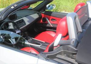 Immagine 13/15 di BMW Z4 2.5i (2005)