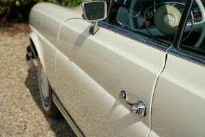 Immagine 15/50 di Mercedes-Benz 280 SE (1968)