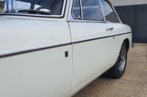Afbeelding 12/33 van MG MGB GT (1971)