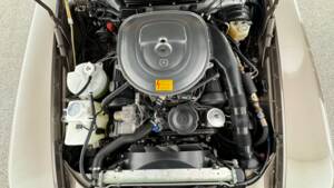Image 34/48 de Mercedes-Benz 560 SL (1989)