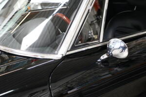 Bild 24/32 von Alfa Romeo 2.0 Spider (1989)