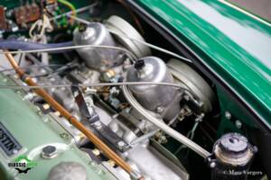 Image 19/59 of Austin-Healey 100&#x2F;6 (BN6) (1958)