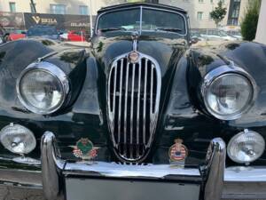 Image 74/82 of Jaguar XK 140 DHC (1956)