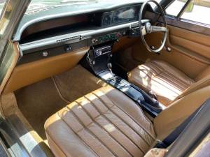 Image 11/50 of Rover 3500 (1975)
