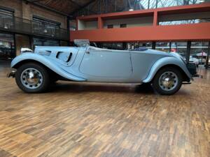 Image 26/39 de Citroën Traction Avant 11 BL Légère (1939)