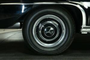Imagen 29/30 de Mercedes-Benz 300 SE (1961)