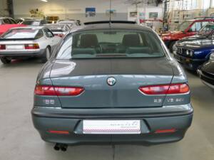 Imagen 22/35 de Alfa Romeo 156 2.5 V6 (1999)