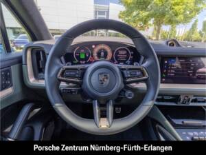Immagine 26/50 di Porsche Cayenne Turbo E-Hybrid (1900)