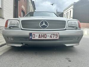 Image 3/8 de Mercedes-Benz 500 SL (1990)