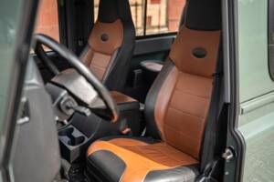 Image 26/42 of Land Rover Defender 90 (2015)