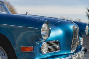 Image 28/45 of BMW 503 (1958)