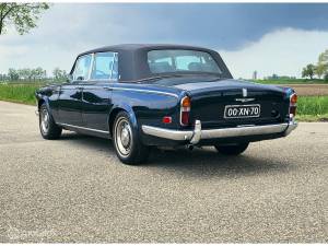 Image 6/50 of Rolls-Royce Silver Shadow I (1974)