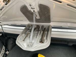 Bild 23/34 von BMW 325i Baur TC (1987)