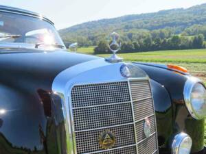 Image 16/20 of Mercedes-Benz 220 S (1958)