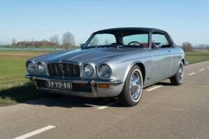 Image 4/8 of Jaguar XJ12c (1975)