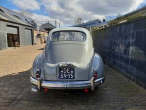 Image 6/8 de Peugeot 203 C (1955)