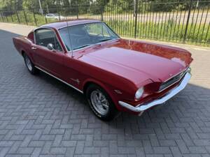 Image 6/50 de Ford Mustang 390 GTA (1966)