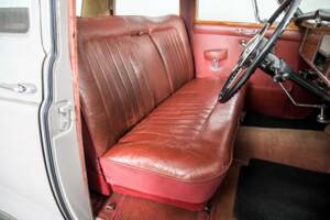 Image 25/50 de Rover 100 (1962)