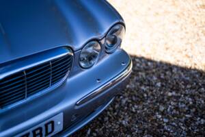 Image 29/50 of Jaguar XJ 8 4.2 (2003)