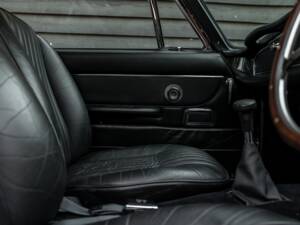 Bild 41/62 von Aston Martin DB 6 Mk II (1970)