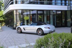 Image 7/75 of Mercedes-Benz SLS AMG Roadster (2012)