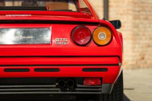 Afbeelding 13/50 van Ferrari 208 GTS Turbo (1986)