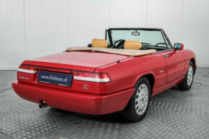 Immagine 29/50 di Alfa Romeo 2.0 Spider (1991)
