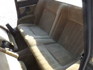 Image 28/49 of Peugeot 504 Coupé (1981)