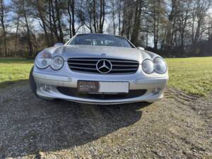Image 80/89 of Mercedes-Benz SL 500 (2002)