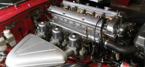 Image 65/80 of Jaguar E-Type 4.2 (1966)