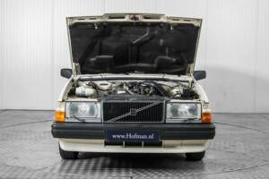Image 36/50 of Volvo 740 GL (1987)