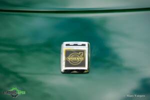 Image 19/34 of Volvo 1800 ES (1972)