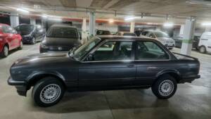 Image 18/100 of BMW 323i (1984)