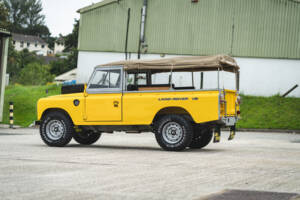 Image 7/98 of Land Rover 109 (1983)