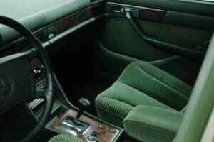 Bild 43/50 von Mercedes-Benz 300 SEL (1986)