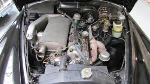 Image 24/26 of Rover 110 (1964)