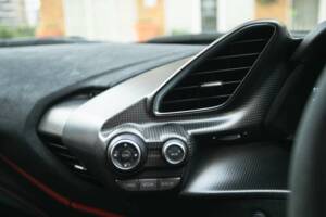 Bild 20/50 von Ferrari 488 Pista (2020)